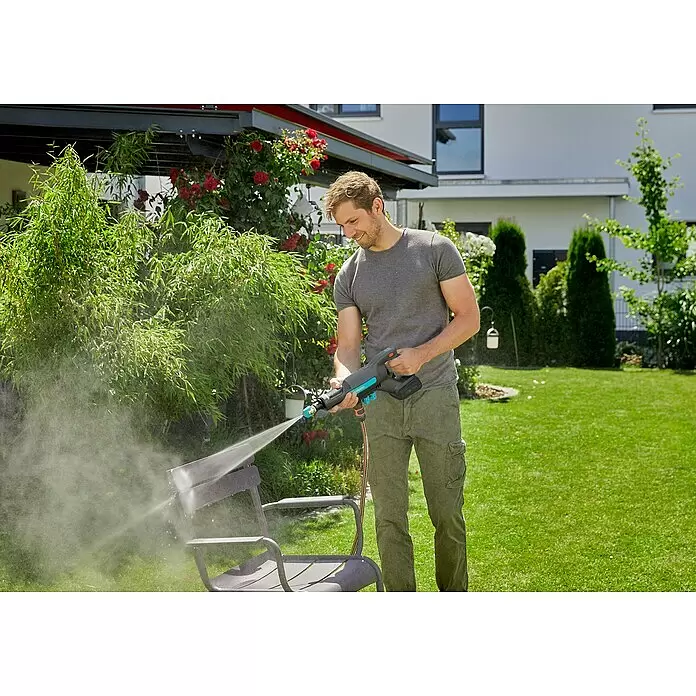 Gardena Power for All 18V Akku-Druckreiniger AquaClean 24/18V SE - 18 V, 1 Akku, 2,5 Ah - Anwendungsbeispiel
