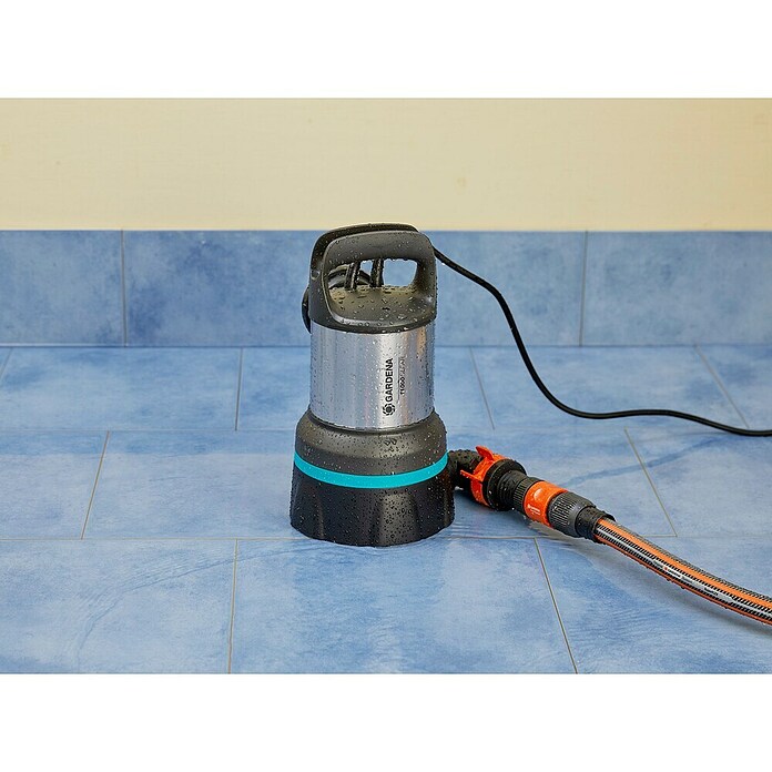 Gardena Klarwasser-Tauchpumpe 11000 (300 W, Max. Fördermenge: 11 000 l/h) | BAUHAUS