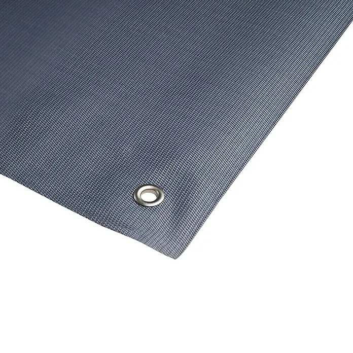 Malla de ocultación Prive - 5 x 1 m, Antracita - Primer plano de una lona gris con ojal, ideal para cubrir y asegurar objetos en interiores y exteriores.
