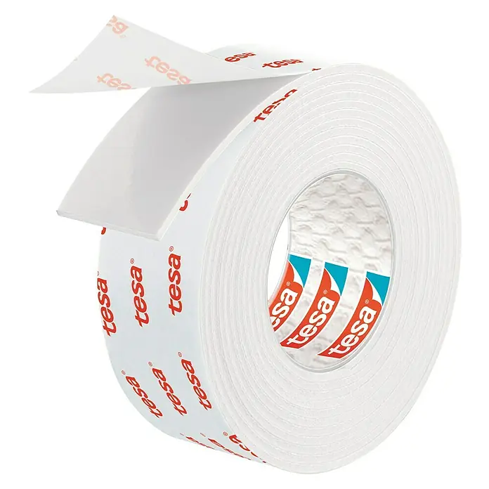 Tesa Powerbond Cinta de doble cara Paredes pintadas/Yeso - 1,9 cm x 1,5 m, Blanco - Un rollo de cinta adhesiva de montaje Tesa para soluciones de fijación seguras y permanentes en interiores y exteriores.