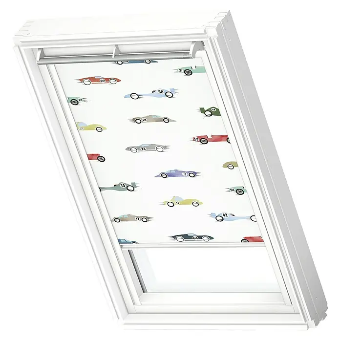 Velux Dachfensterrollo DKL PK08 4654SWL - Farbe: Kids Rennautos - 4654SWL, Farbe Schiene: Weiß, Manuell - Dachfenster mit Rennwagen-Rollo in Weiß: Ein stilvolles und funktionales Rollo mit farbenfrohen Rennwagen-Motiven für ein Kinderzimmer.