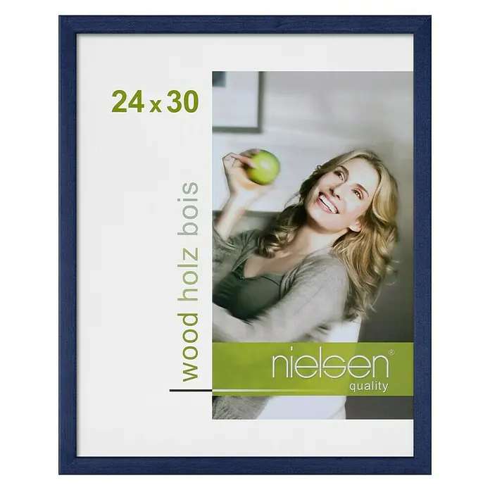 Nielsen Holzrahmen Zoom - 24 x 30 cm, Dunkelblau - Der blaue Holzbilderrahmen (24x30) von Nielsen verleiht jedem Bild einen eleganten Look. Perfekt für Fotos und Kunstdrucke.