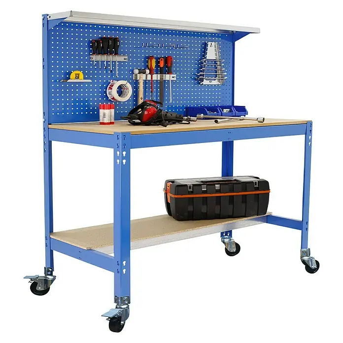 Simonrack Simonwork Werkbank MOBILE BT3 - L x B: 61 x 121 cm, Arbeitshöhe: 144,5 cm, Belastbarkeit: 120 kg, Blau - Werkbank mit blauer Lochwand und Werkzeugen. Ideal für Heimwerker und Profis, bietet viel Stauraum und Arbeitsfläche.