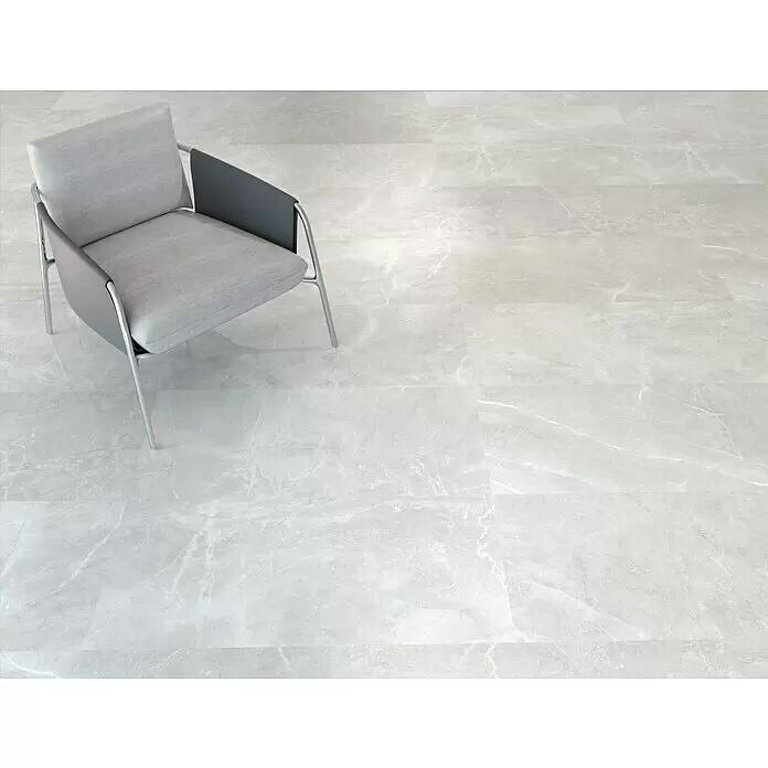 Feinsteinzeugfliese Bayona Silver - 60 x 120 cm, Grau, Glänzend - Stimmungsaufnahme