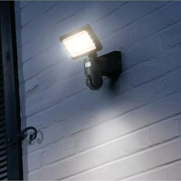 Osram LED-Außenwandleuchte - 23 W, 20 x 19,7 x 26,2 cm, Dunkelgrau, IP44 - Bildausschnitt