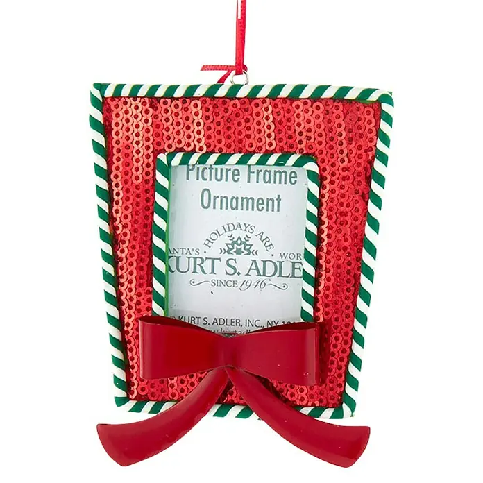 Kurt S. Adler Christbaumschmuck Bilderrahmen - Rot, Kunststoff, 7,62 x 1,78 x 10,18 cm - Roter Pailletten-Bilderrahmen-Weihnachtsbaumschmuck mit grün-weiß gestreiftem Rand und roter Schleife für einen festlichen Touch.
