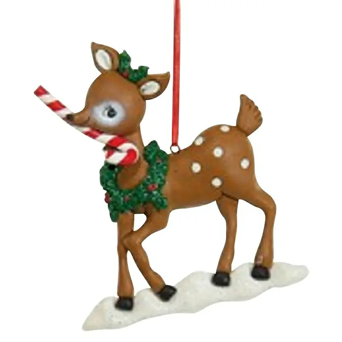 Kurt S. Adler Christbaumschmuck Reh Zuckerstange II - Braun, Kunststoff, Kranz - Entzückender Weihnachtsschmuck: Ein Reh mit Zuckerstange, festlich geschmückt mit einem grünen Kranz und weißen Punkten, hängt an einem roten Band.