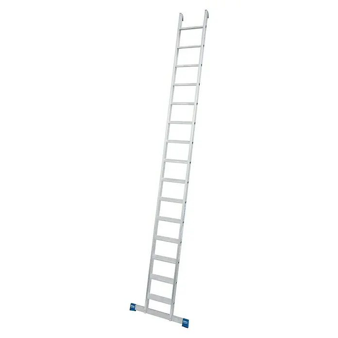 Krause Stabilo Anlegeleiter + S - Anzahl Tritte: 15 Stk., Arbeitshöhe: 4,8 m, Aluminium - Aufnahme einer robusten, silbernen Leiter, die sich ideal für verschiedene Höhenaufgaben eignet und durch ihre solide Bauweise Sicherheit bietet.