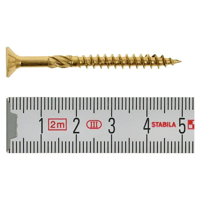 Profi Depot Mehrzweck-Schraube Turbo Drill - Ø x L: 4,5 x 50 mm, TX für TORX-Antriebe, Senkkopf, 200 Stk. - Nahaufnahme einer Holzschraube aus Messing neben einem Messlineal, das etwa 5 cm anzeigt.