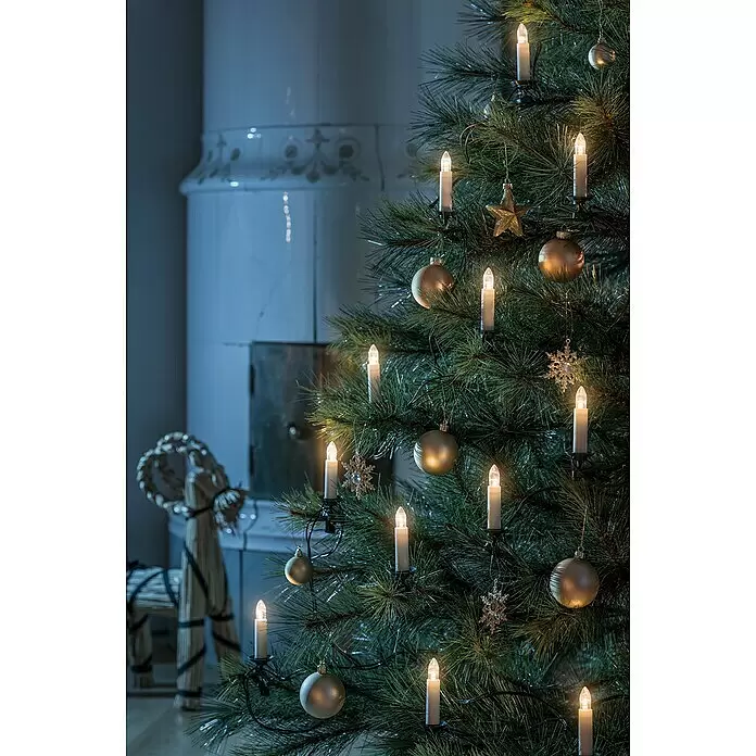 Konstsmide LED-Weihnachtskerzen - 15,5 m, Weiß, Lichtfarbe: Bernstein, Anzahl Leuchtmittel: 16 Stk., IP20 - Stimmungsaufnahme