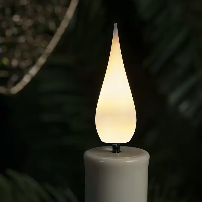 Konstsmide LED-Weihnachtskerzen - 1,6 cm, Weiß, Lichtfarbe: Warmweiß, 12 Stk., IP20 - Detailaufnahme