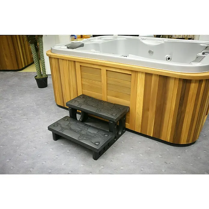 Steinbach StufentrittGeeignet für: Whirlpools, 69 x 63 x 34 cm - Zweistufige, schwarze Badewannenstufen mit Holzverkleidung für einfachen Zugang zum Whirlpool. Robuste Konstruktion für sicheren Halt.