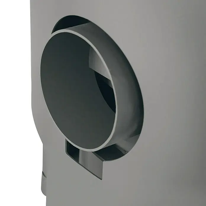 Justus Kaminofen Mino Trios 2.0 - 5,5 kW, Raumheizvermögen: 88 m³, Farbe Verkleidung: Schwarz, Schwarz - Nahaufnahme eines modernen, grauen Ofens mit einer runden Öffnung, die das minimalistische Design und die klare Linienführung betont.