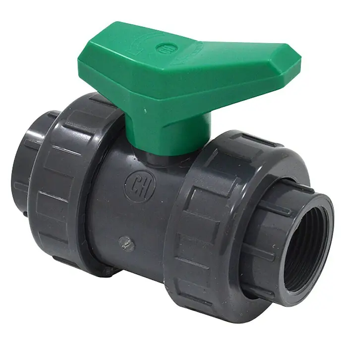 Válvula esférica de rosca 1" - Polietileno - Válvula de bola de PVC gris con mango verde para un fácil control y cierre del flujo en sistemas de tuberías.