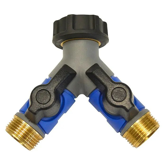 Orbit Conexión para grifo doble - ¾″ - Un conector en Y gris y azul con dos válvulas negras y extremos roscados dorados para riego de jardín.