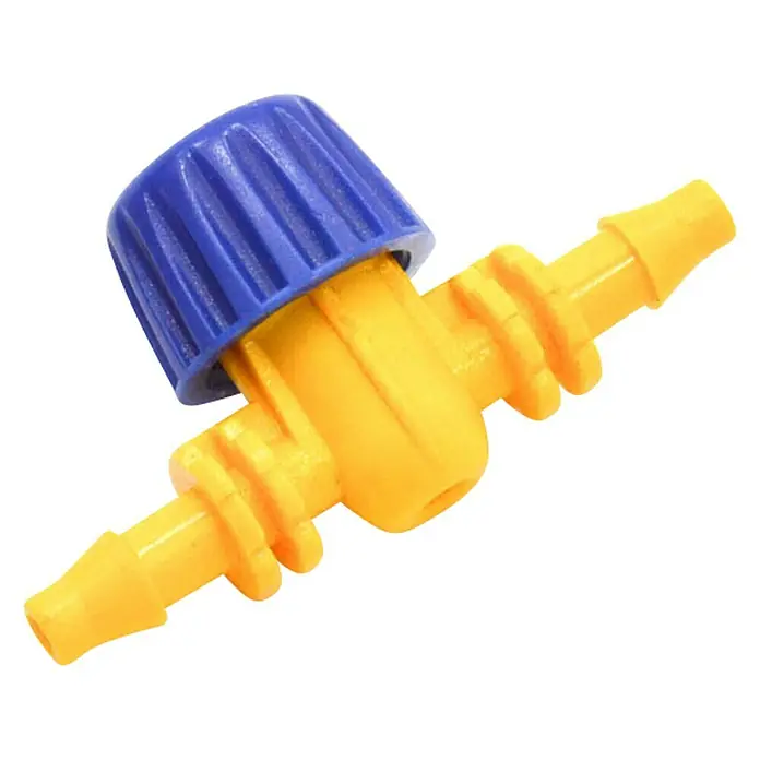 Llave de paso - 4 mm, Específico para: Microtubo de sistemas de riego por goteo - Primer plano de una válvula de riego amarilla con mango azul, utilizada para regular el flujo de agua en sistemas de riego.