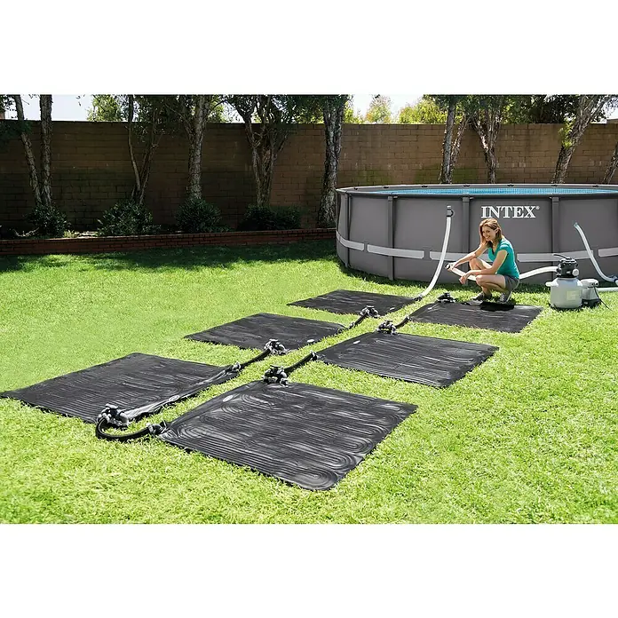 Intex Solarmatte - 120 x 120 cm, 1.250 l/h - Solarheizung für Intex-Pools: Effiziente Poolheizung mit schwarzen Solarheizplatten für umweltfreundliche und kostensparende Erwärmung.