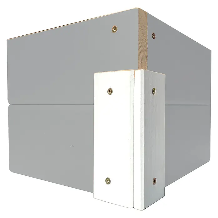 Weka Gartenhaus 265 Gr. 1 - Außenmaß inkl. Dachüberstand (B x T): 220 x 161 cm, Holz, Grau - Detailaufnahme eines grauen Bettgestells mit weißem Bein, befestigt mit sichtbaren Schrauben. Die Konstruktion zeigt solide Bauweise und schlichtes Design.