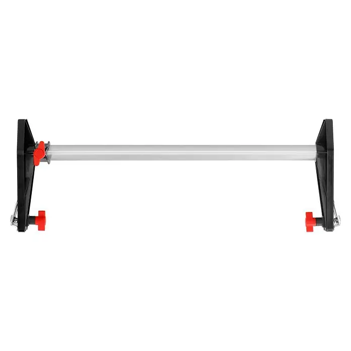 Bessey Türfuttermontagestrebe TMS - Spannweite: 560 mm - 1.010 mm - Eine Werkbank mit einem silbernen Metallschaft zwischen zwei schwarzen, dreieckigen Stützen, die jeweils rote Knöpfe haben.