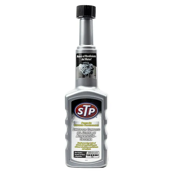 STP Limpiador de inyectores gasolina - 200 ml - Imagen de una botella de limpiador del sistema de combustible STP para mejorar el rendimiento del motor y limpiar el sistema.
