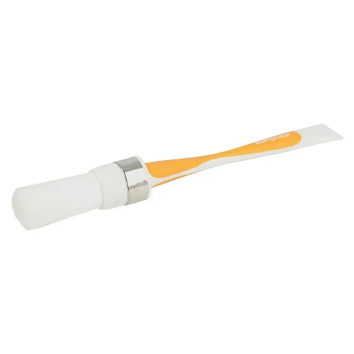 swingcolor Komfort Ringpinsel Ergo - Größe Pinsel: 4, All-in-one-Borsten, Kunststoff - Nahaufnahme eines Swingcolor-Pinsels mit weißen Borsten, einem silberfarbenen Halter und einem orange-weißen Griff.