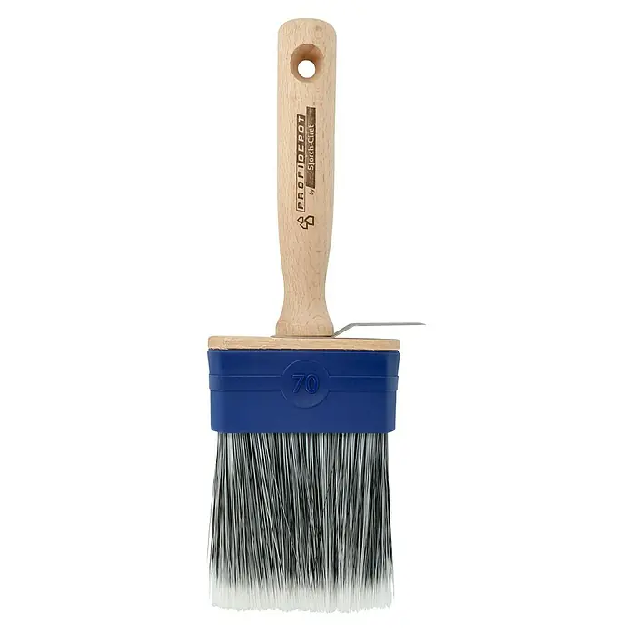 Profi Depot by Storch-Ciret Flächenstreicher Lack - Breite Borsten: 70 mm, Kunstborsten, Holz - Nahaufnahme einer ProfiDepot Flächenbürste von Storch-Ciret mit hellem Holzgriff, blauem Kunststoffkörper und weißen sowie grauen Borsten.