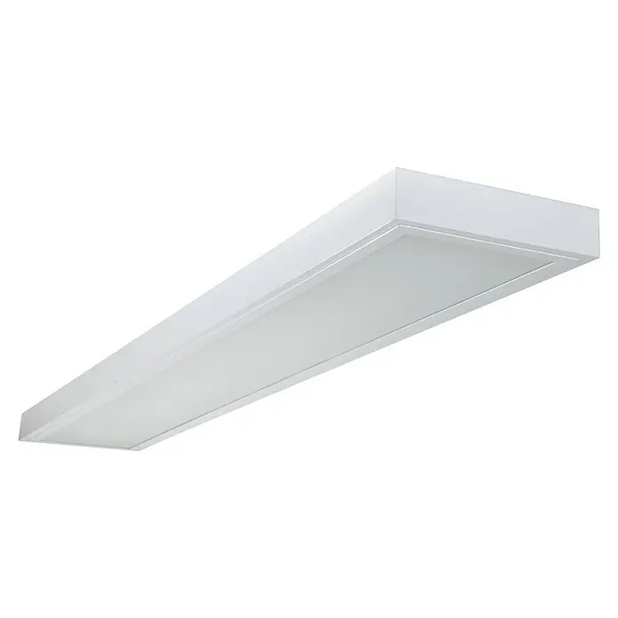 E2 elektro LED-Deckenleuchte Prisma - 45 W, L x B x H: 150 x 20 x 4,5 cm, Kaltweiß - Deckenleuchte mit einer weißen rechteckigen Struktur, die ein weiches und diffuses Licht erzeugt. Modernes Design für eine gleichmäßige Ausleuchtung.