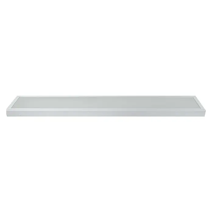 E2 elektro LED-Deckenleuchte Prisma - 38 W, L x B x H: 118,5 x 20 x 4,5 cm, Kaltweiß - Nahaufnahme einer rechteckigen LED-Deckenleuchte mit einem schlanken, weißen Rahmen und einer diffusen Lichtabdeckung, die eine gleichmäßige Ausleuchtung bietet.