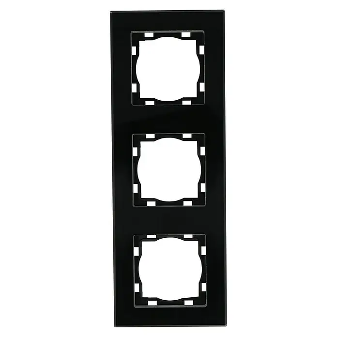 Voltomat ART Glas-Abdeckrahmen - Schwarz, 3-fach - Eine dreifache, rechteckige Schalterabdeckung in glänzendem Schwarz. Das Produkt hat eine moderne Optik und ist aus robustem Material.