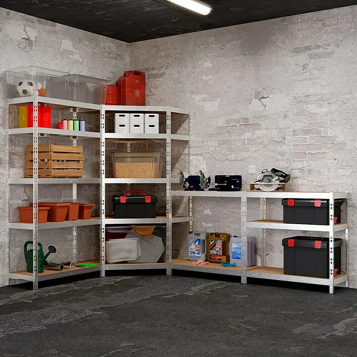 Regalux Metallregal - H x B x T: 180 x 90 x 40 cm, Traglast pro Boden: 175 kg, Anzahl Böden: 5 Stk., Grau, Stecken - Silberne Regale in einer Garage, voll mit Werkzeugen und Behältern, die Stauraum und Organisation bieten.