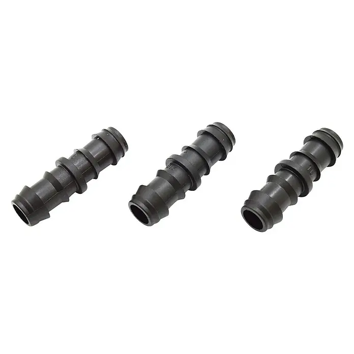 Conector para tubo de goteo - 12 mm, 3 ud. - Tres conectores de manguera negros utilizados para conectar mangueras y colocados sobre un fondo negro.