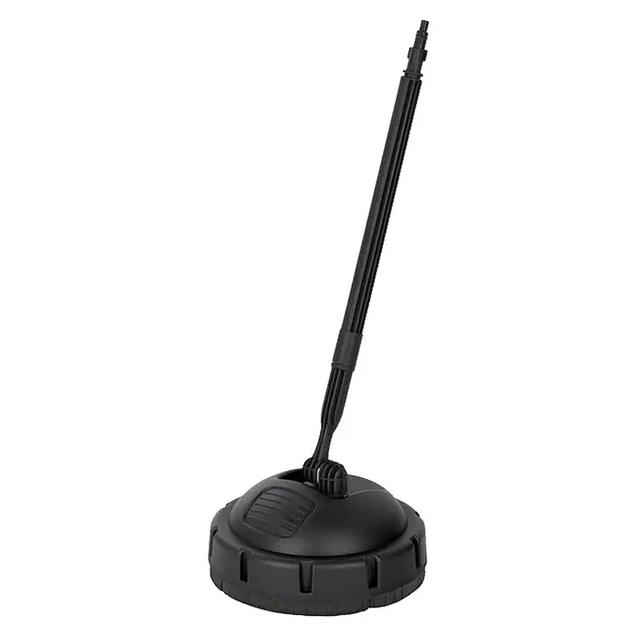PowerPlus Hidrolimpiadora de alta presión POWXG90410 - 150 bar, 1.800 W, Capacidad de bombeo: 420 l/h - La imagen muestra un limpiador de superficies negro con lanza para hidrolimpiadoras, ideal para limpiar áreas exteriores con eficiencia.
