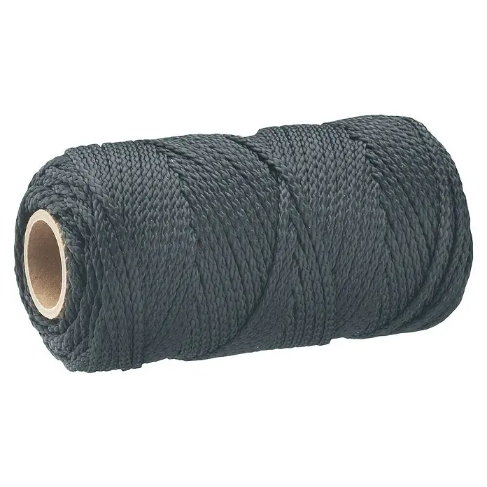 Cuerda DY2702847 - 1,7 mm x 100 m, Plástico, Antracita, Carga soportada: 6 kg - Primer plano de un carrete de hilo gris, ideal para diversos proyectos de manualidades y bricolaje, mostrando su textura.\n
