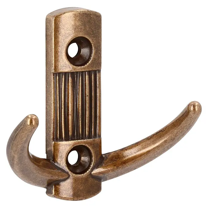 Siro Garderobenhaken 2214/ZN58 - Anzahl Haken: 1 Stk. - Detailaufnahme eines bronzefarbenen Kleiderhakens mit zwei Hakenarmen und rustikalem Design, ideal für stilvolle Aufbewahrung.