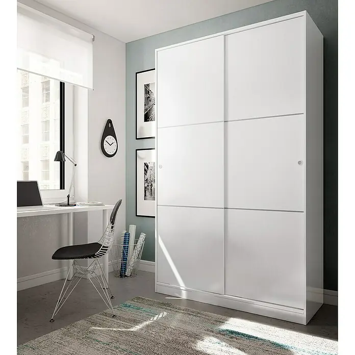 Armario de puertas correderas Ward - L x An x Al: 50 x 120 x 200 cm, Blanco brillo - Un amplio armario blanco con puertas correderas y detalles horizontales elegantes, ideal para el almacenamiento y el diseño moderno del dormitorio.