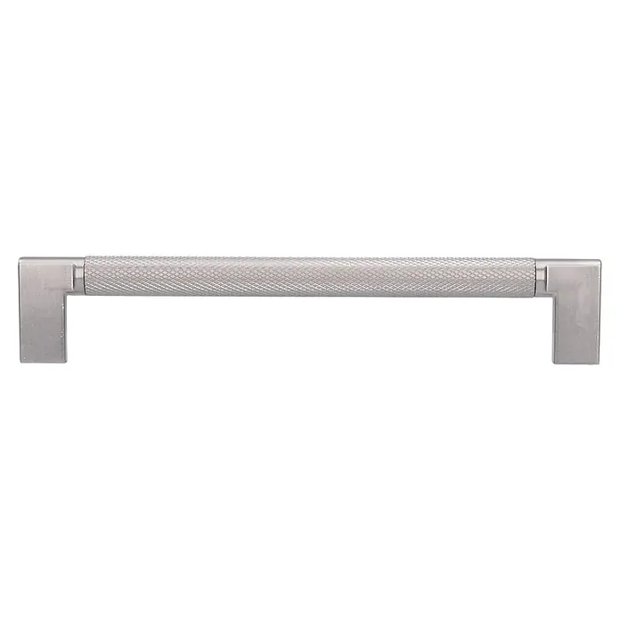 Siro Möbelgriff - Typ Möbelgriff: Bügel, Sonstige, Sonstige, Silber, Länge: 174 mm - Nahaufnahme eines silberfarbenen Schubladengriffs mit gerändelter Oberfläche, der Funktionalität und industrielles Design vereint.