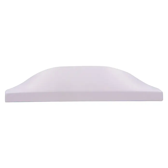 Siro Möbelgriff - Typ Möbelgriff: Muschel, Sonstige, Sonstige, Länge: 94 mm, Weiß - Nahaufnahme einer weißen, gewölbten Abdeckung. Eine elegante und schlichte Lösung zum Schutz Ihrer wertvollen Geräte vor Staub und Beschädigungen.