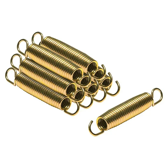 Salta Sprungfeder-Set - Gold, 10 Stk. - Nahaufnahme von einer Gruppierung von goldfarbenen Zugfedern, die für Spannung und Rückstellung in verschiedenen Anwendungen verwendet werden.