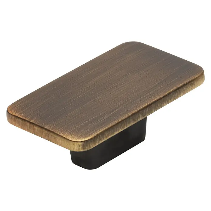 Siro MöbelknopfTyp Möbelgriff: Knopf, Sonstige, Sonstige, Goldgelb, Länge: 58 mm - Nahaufnahme eines rechteckigen Schubladengriffs aus gebürstetem Bronze, ideal für Möbel und Küchen.
