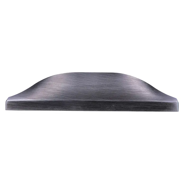 Siro Möbelgriff - Typ Möbelgriff: Muschel, Sonstige, Sonstige, Länge: 94 mm, Eisenfarbig - Nahaufnahme eines gebürsteten Metallknopfes. Die Oberfläche weist subtile Kratzer auf, was ihm ein robustes Aussehen verleiht.