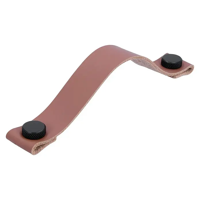 Siro MöbelgriffTyp Möbelgriff: Sonstige, Leder, Sonstige, Braun/Schwarz - Nahaufnahme eines Ledergriffs mit schwarzen Knöpfen auf schwarzem Hintergrund.