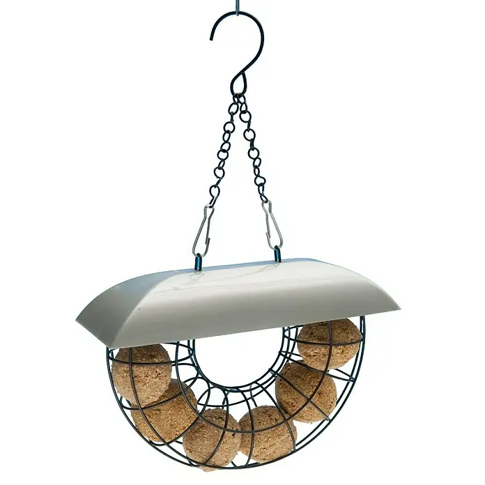 CocoBird Wildvogelfutter - 6 Stk. - Hängender Vogelfutterspender mit kugelförmigen Futterbällchen. Das Metallgeflecht ist mit einer grauen Abdeckung versehen, die vor Regen schützt.