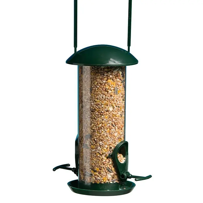 CocoBird Wildvogelfutter - 300 g - Ein grüner Vogelfutterspender aus Kunststoff gefüllt mit Vogelfutter, der an einem Seil hängt.