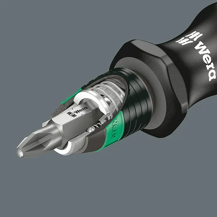 Wera Werkzeug-Set Bicycle Set 2 - 13 -tlg. - Detailaufnahme eines Wera Schraubendrehers, der die interne Mechanik und das hochwertige Design des Werkzeugs hervorhebt.