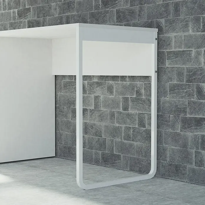Muebles Pitarch Mesa de escritorio Nolita - L x An x Al: 55 x 120 x 74 cm, Blanco - Una cabina blanca minimalista con un diseño elegante, que muestra su sencilla elegancia y funcionalidad. Perfecta para espacios modernos.