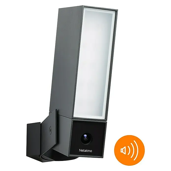 Netatmo Cámara de vigilancia con sirena - Negro, Ángulo de detección: 100 °, Alcance de detección: 15 m - La imagen muestra una cámara de seguridad Netatmo con luz exterior integrada. La cámara es gris e incluye un panel de luz rectangular brillante.