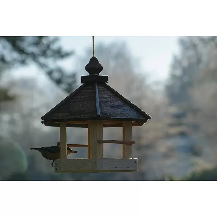 Dobar Vogelfutterhaus Wildlife - 35 x 31 x 37 cm, Natur/Braun, Holz - Stimmungsaufnahme
