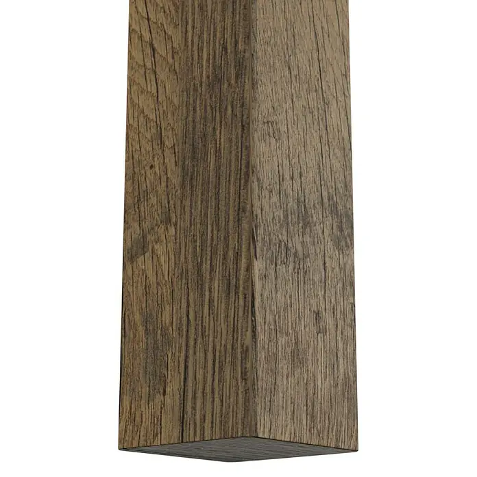 T & J Pfosten9 x 9 x 165 cm, Braun - Ein detailreiches Bild einer braunen Holzsäule mit einer markanten Maserung, präsentiert auf einem neutralen schwarzen Hintergrund.