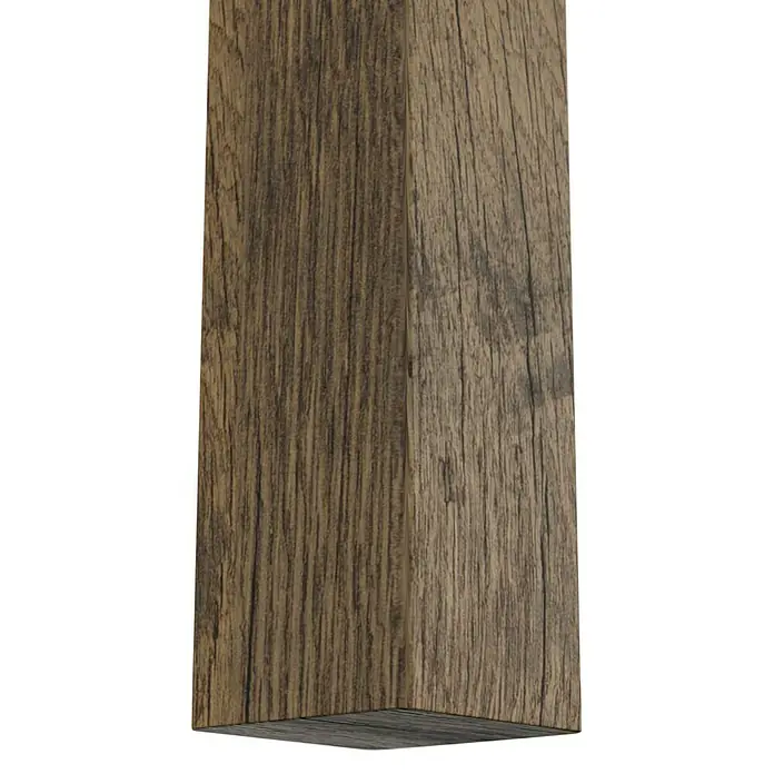 T & J Pfosten - 9 x 9 x 190 cm, Braun - Nahaufnahme eines Holzpfostens mit einer dunklen, strukturierten Oberfläche, ideal für rustikale oder moderne Dekorationen.
