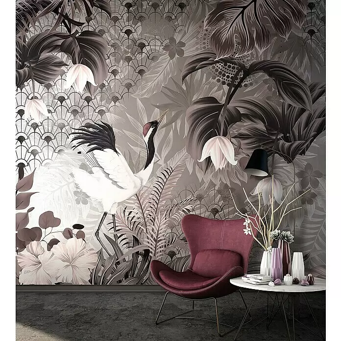 Marburg Smart Art Gallery Fototapete - B x H: 2,12 x 2,7 m, Vlies, Kranich - Grau-Rosa - Monochromatische Tapete mit stilisiertem Kranich, tropischen Blättern und Art-Déco-Fächermuster in einem modernen Wohnraum.